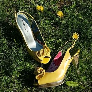 Madden Girl Peeptoes 8.5